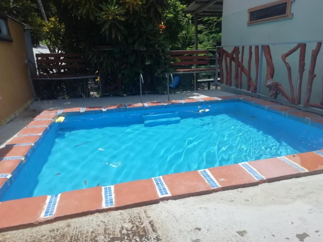 Bed and Breakfast Donde Familia Manito Paquera Exterior foto
